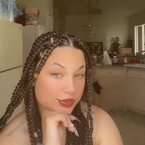 Meet your Posher, Brianna